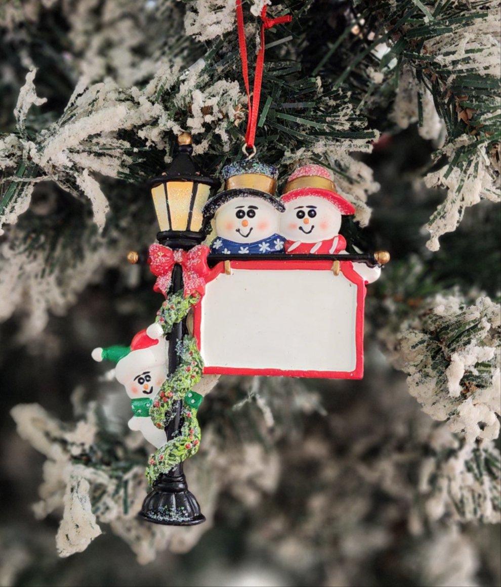 Lamp Post Family Ornament